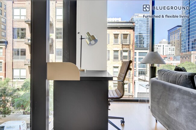 Photo - 676 N La Salle Dr Unit FL3-ID440