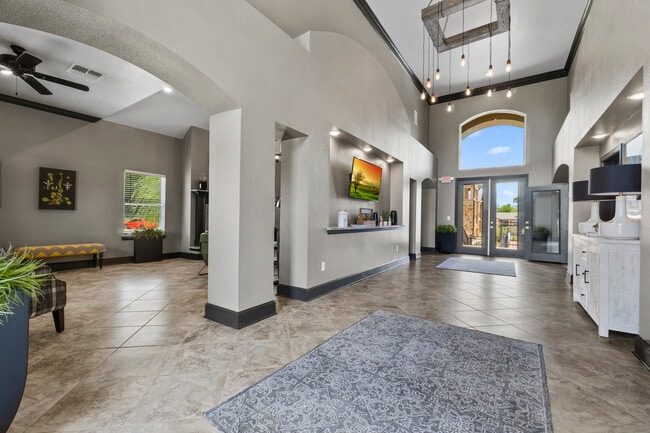 Photo - Willow Creek Apartments