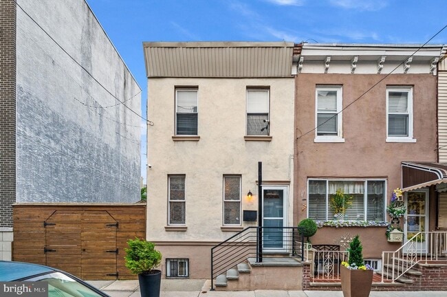 Building Photo - 1520-1522 Dorrance St