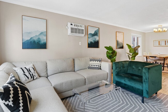 Building Photo - 3024 Humboldt Ave S Unit SI ID1272807P