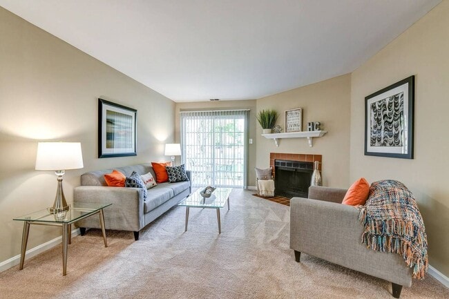 Photo - Hunt Club Apartments