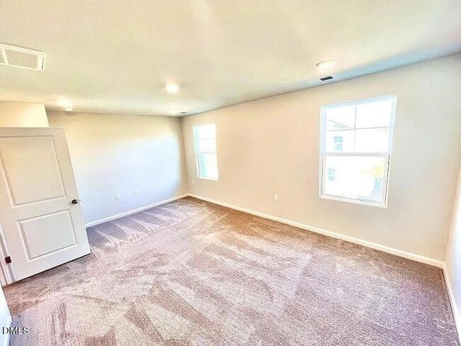 Photo - 412 Odham Ln