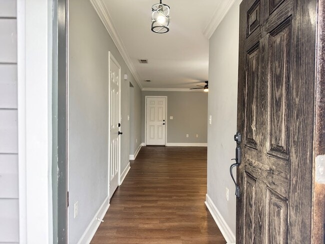 Photo - 105 Pinecrest Blvd