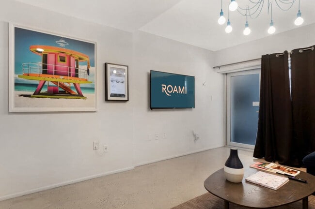 Photo - 250 Collins Ave Unit ID1272093P