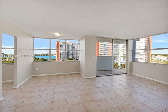 Photo - 1300 NE Miami Gardens Dr Unit 714E