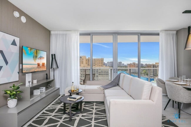 Building Photo - 4010 S Ocean Dr Unit ID1227211P