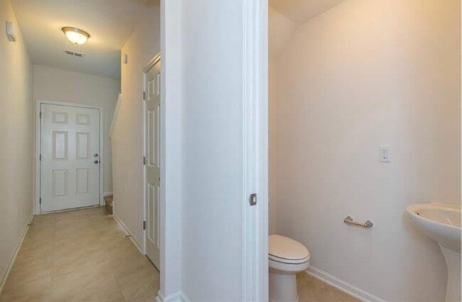 Photo - 126 Moultrie Village Ln