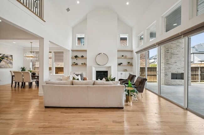 Photo - 13868 Dorset Ln