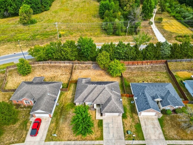 Photo - 4809 Bullhead Ln