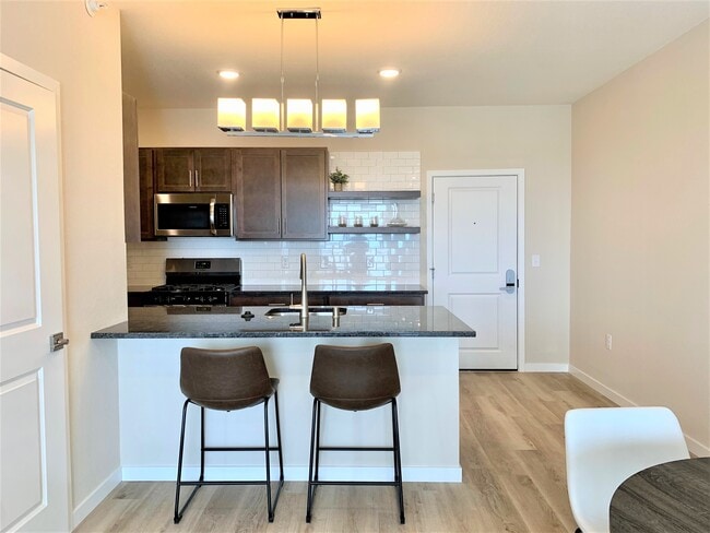 One Bedroom - Lake Park Apartments