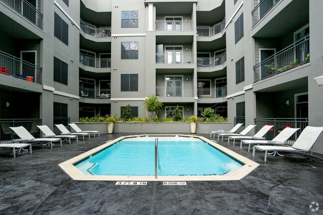 Photo - The Westheimer Apartments