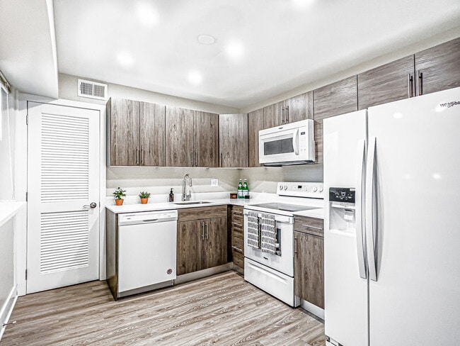 Photo - Castlebrook Apartments
