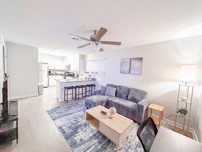 Photo - 1450 N Hwy 360 Unit SI ID1507122P