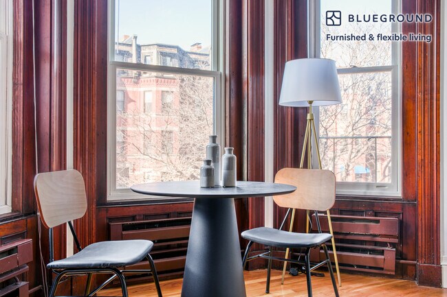 Photo - 230 Newbury St Unit SI FL2-ID600