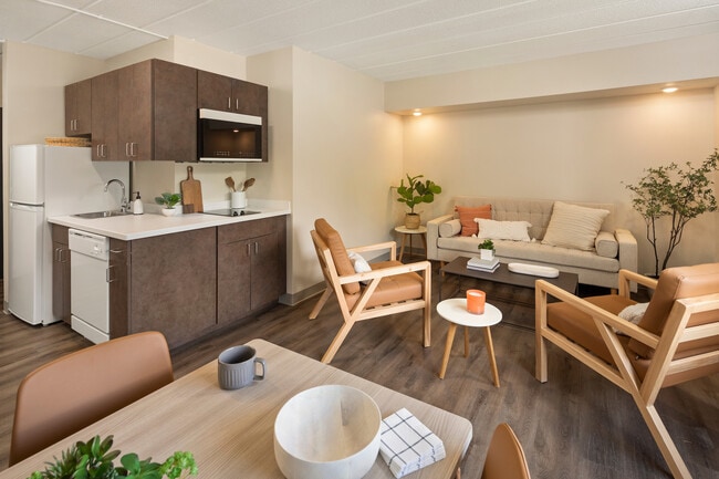 Photo - bantr Weston