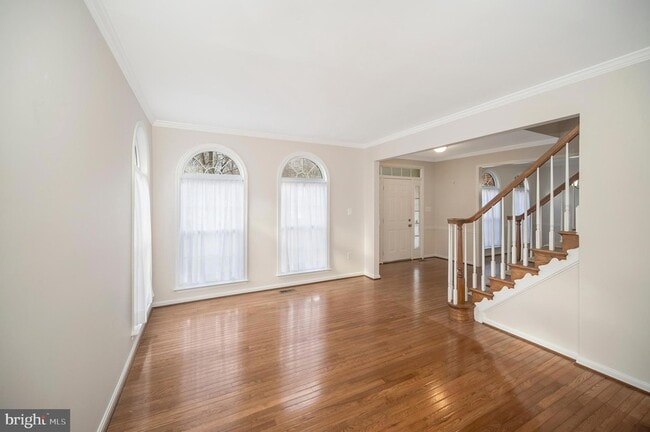 Photo - 39 Walt Whitman Blvd