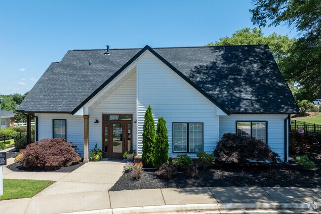Leasing Center - Park on Gilder Creek