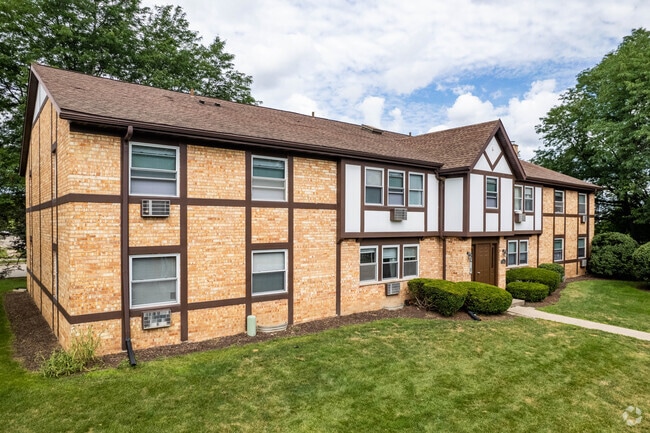 Photo - Brighton Square