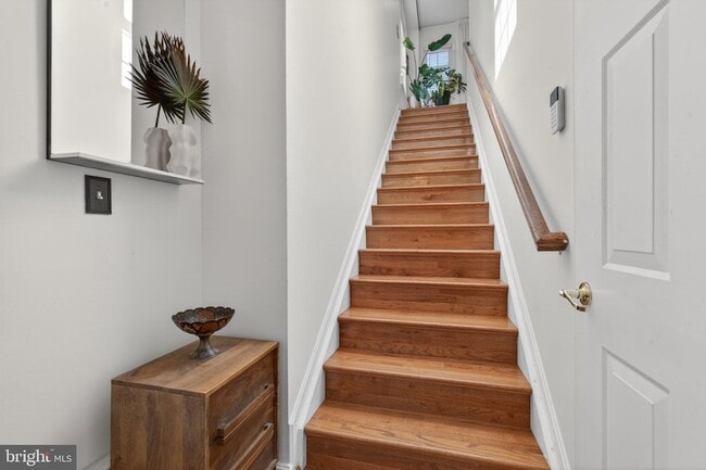 Photo - 2819 Chinkapin Oak Ln