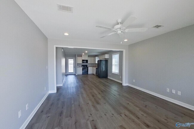 Photo - 150 Wexford Way