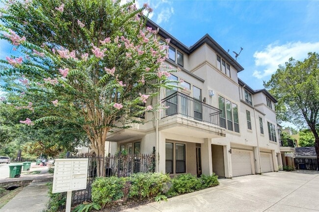 Photo - 1706 McDonald St