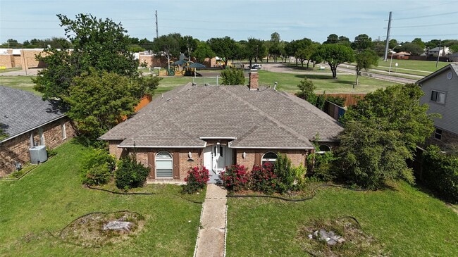 Photo - 613 Palomar Ln