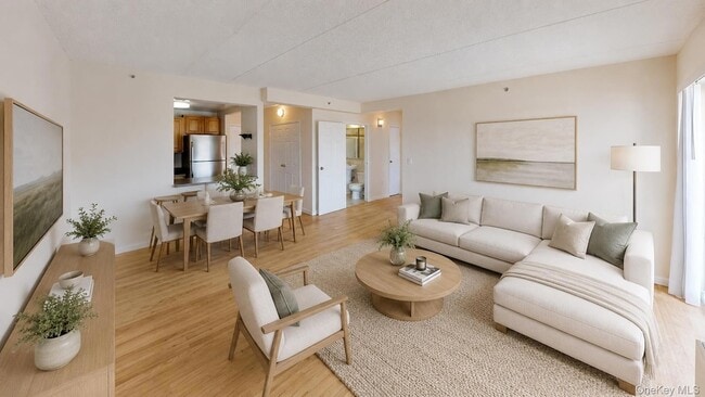 Building Photo - 102-30 Queens Blvd Unit 4c