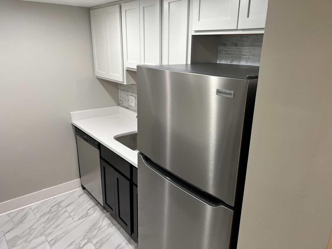 Floor Plan - 1 Bedroom Available Now!