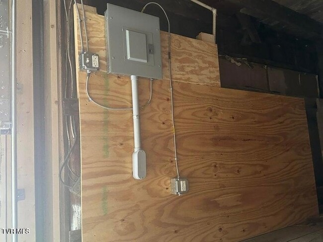 Photo - 902-904 Jefferson St