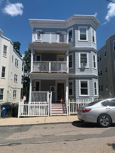 Building Photo - 52 Percival St Unit 1
