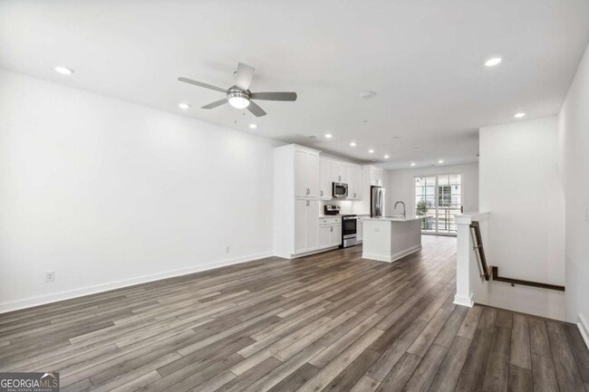 Photo - 432 Burton Dr