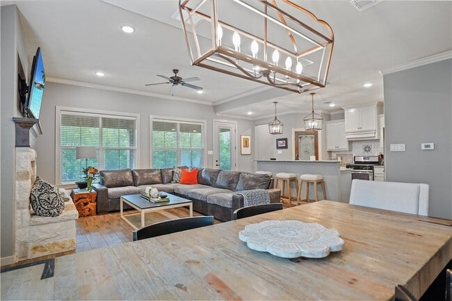 Photo - 2711 Talsworth Dr