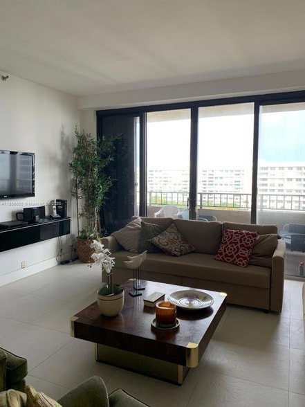 Photo - 251 Crandon Blvd Unit 929