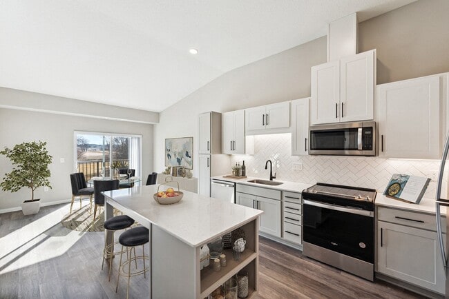 Building Photo - SoRoc on Maine