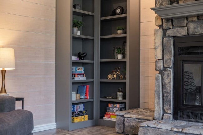 Building Photo - 2 Felton Ln Unit ID1241295P