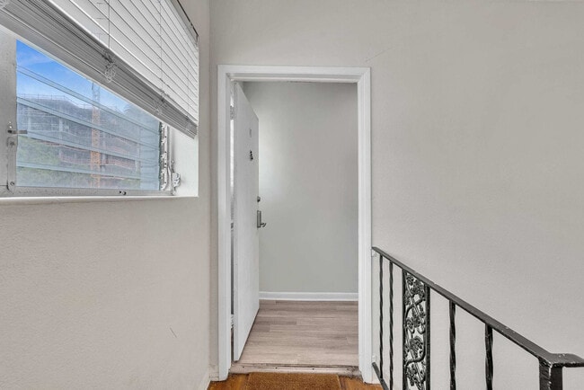 Photo - 10004 E Bay Harbor Dr Unit SI ID1527171P