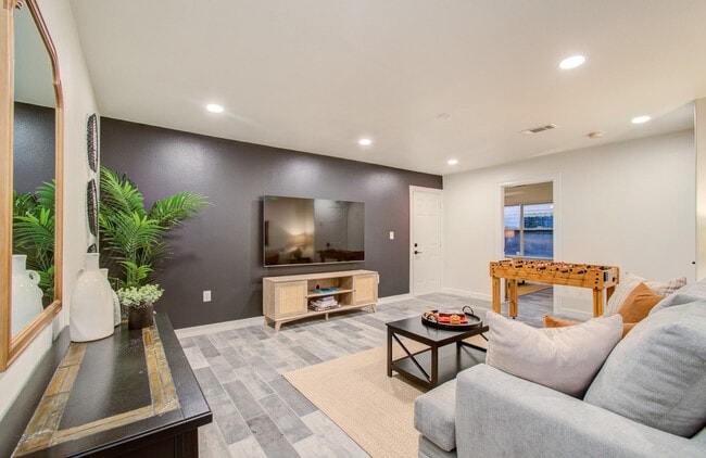 Photo - 3010 Chenevert St Unit ID1019638P