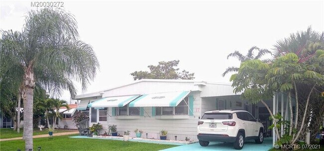 Photo - 17 Madrid Ln