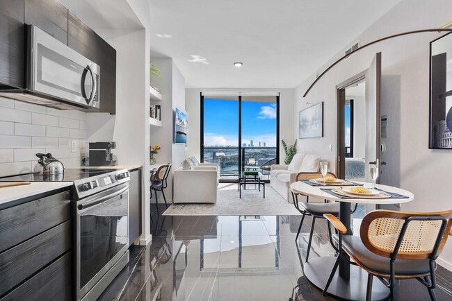 Photo - 398 NE 5th St Unit SI ID1243873P