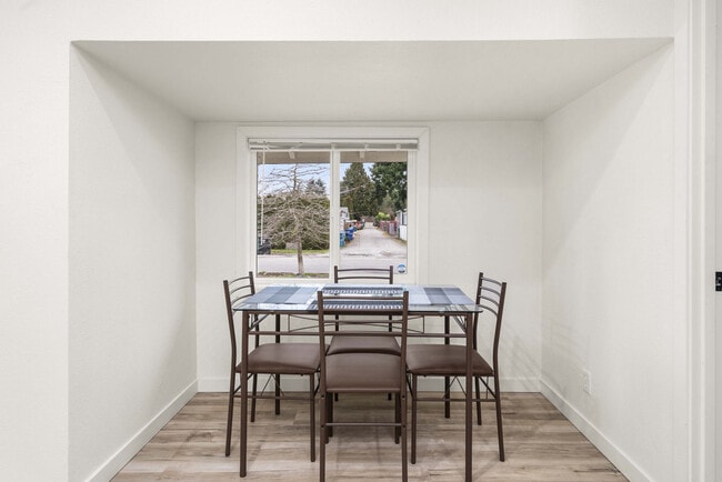 Photo - 815 SW Cloverdale St Unit ID1391351P