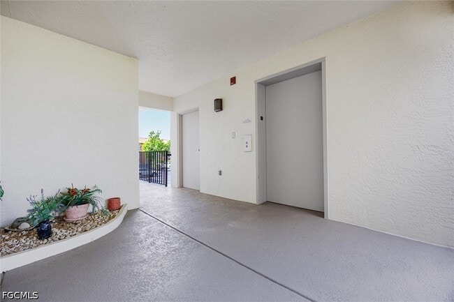 Photo - 16200 Bay Pointe Blvd Unit 206