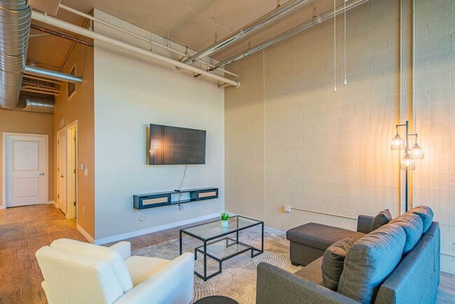 Photo - 1275 E University Dr Unit ID1281427P