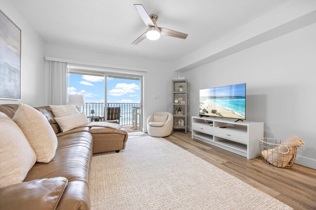 Photo - 199 Jimmy Buffett Mem Hwy Unit FL2-ID1044475P