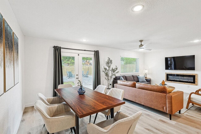 Photo - 2003 N O'Connor Rd Unit ID1343744P