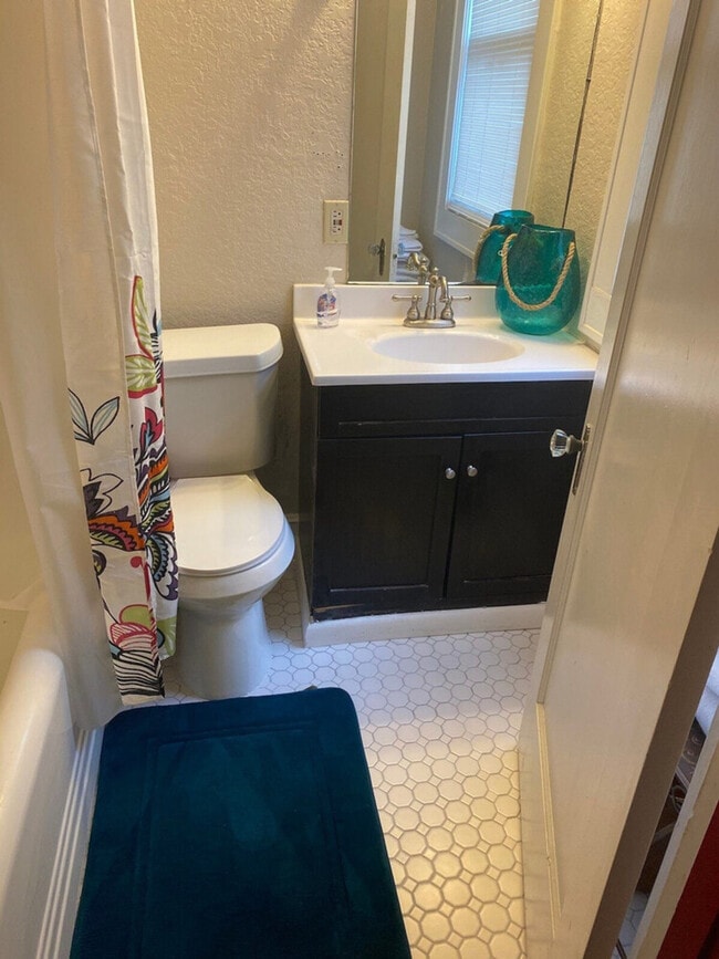 Photo - 3762 Bertrose St Unit SI ID1592666P