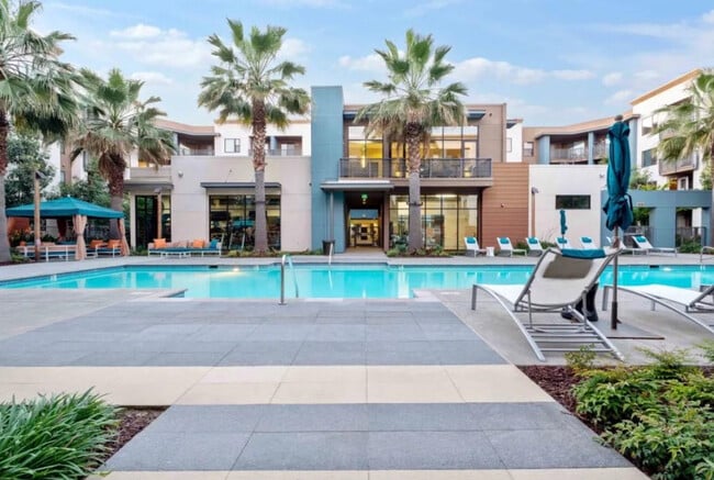 Photo - 251 Brandon St Unit ID1280558P