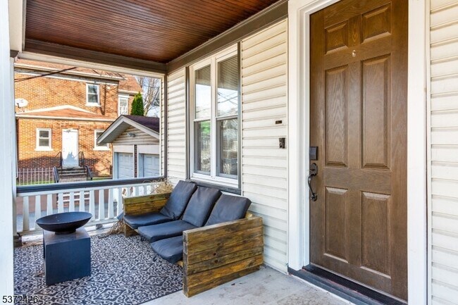 1054 Hunterdon St Rental Newark - Image