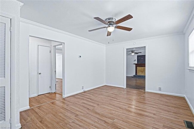 Photo - 480 Richneck Rd