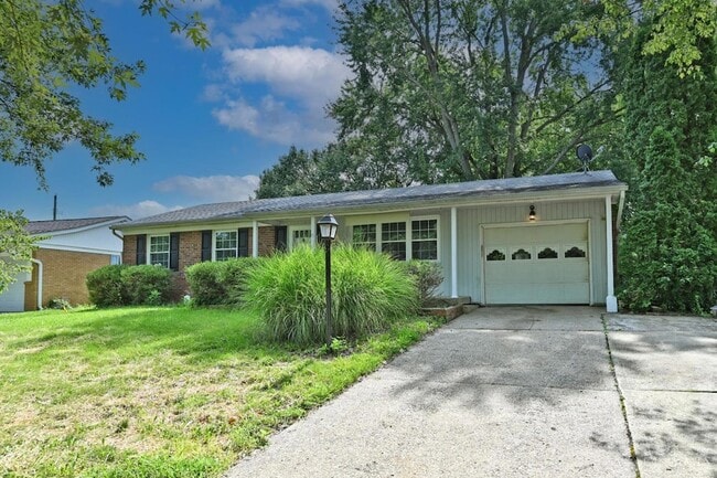 Photo - 1582 Turquoise Dr