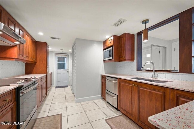 Photo - 6 Tomahawk Trail